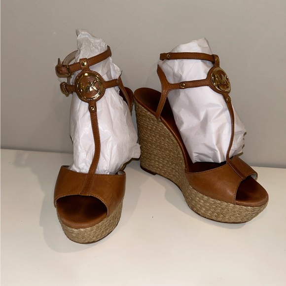MK Michael Kors Wedges - Picture 1 of 4